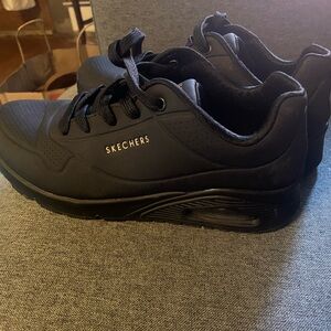 Skechers Black Sneakers with Air Cushion Comfort